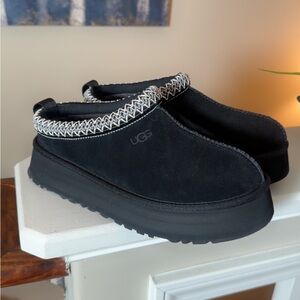 UGG Women's Tazz II - NEW (never worn)